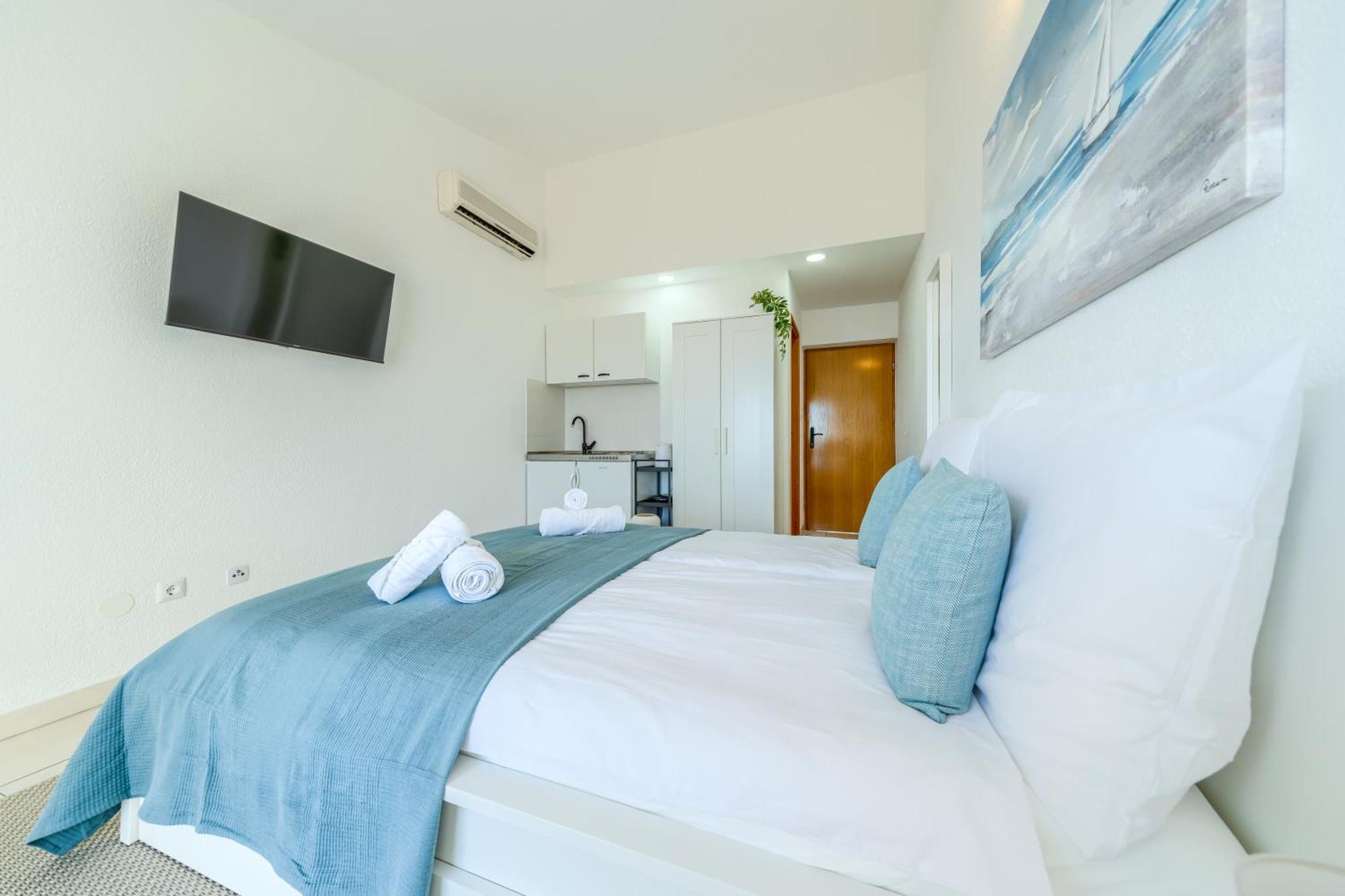 Sea View Apartma *